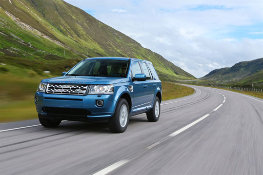 Land Rover Delivers A Premium New Look & Feel To The Freelander 2 Land Rover Delivers A Premium New Look & Feel To The Freelander 2v